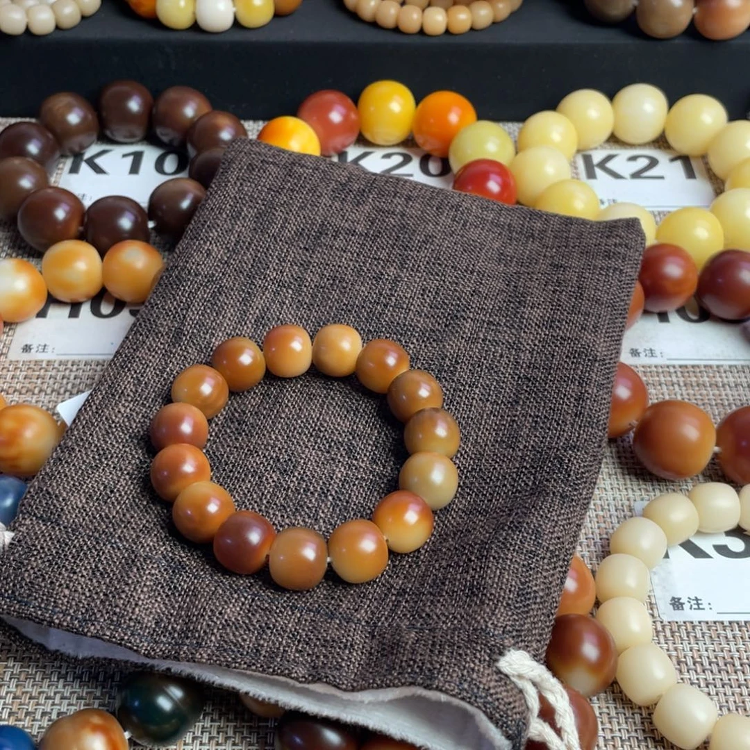 吊坠菩提根/象牙果1,5，干磨微瑕