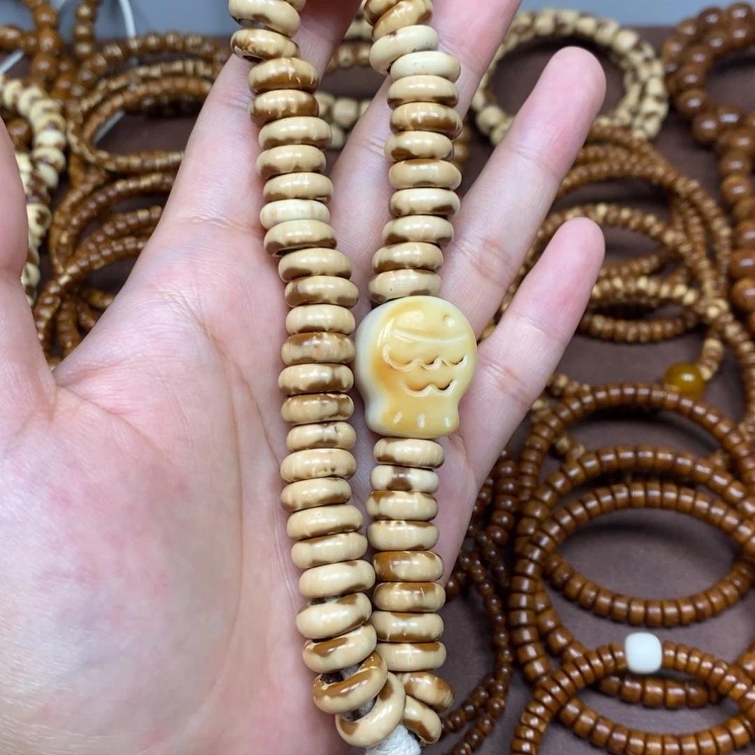 紫金鼠手串白鼠甜甜圈