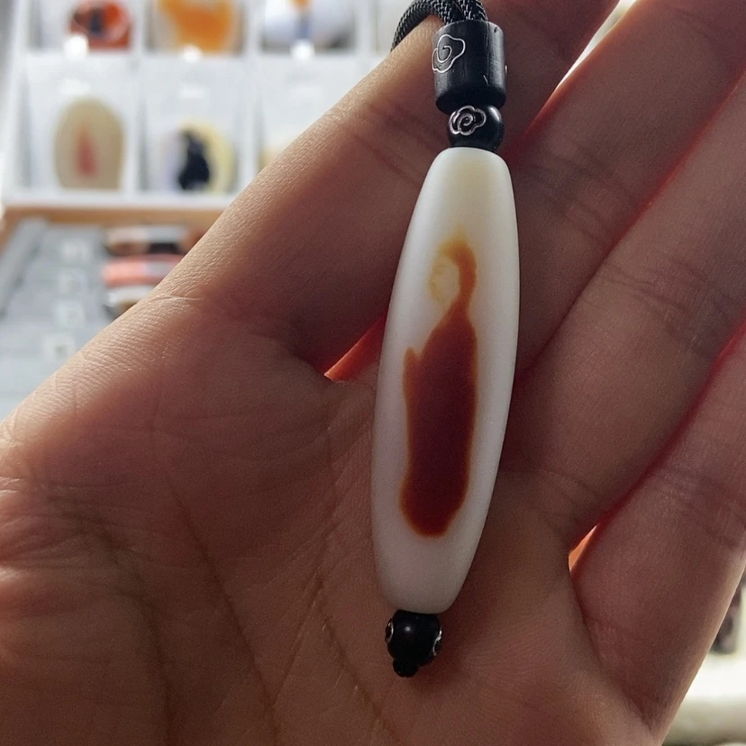 【闪购商品】玛瑙/玉髓颈饰未镶嵌越*