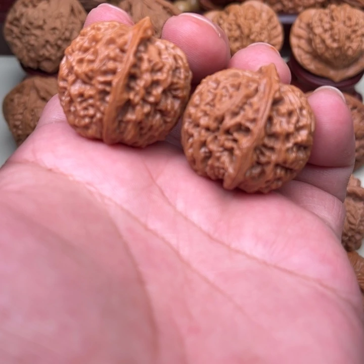 核桃荔枝纹文玩核桃