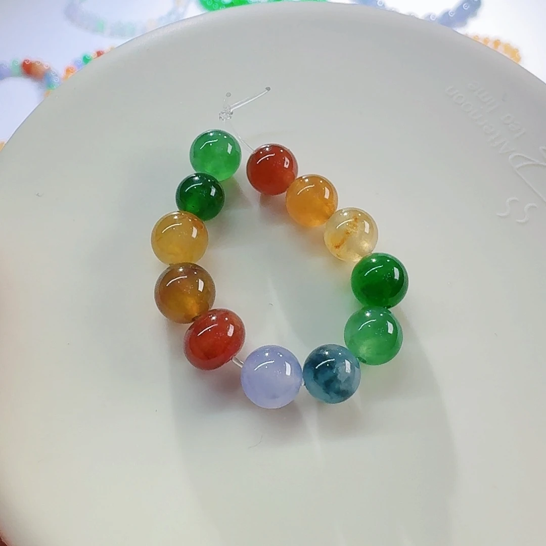 翡翠颈饰未镶嵌裸石