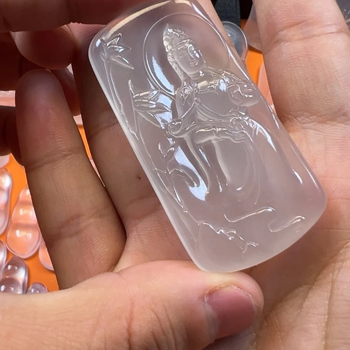 石英质玉未镶嵌颈饰