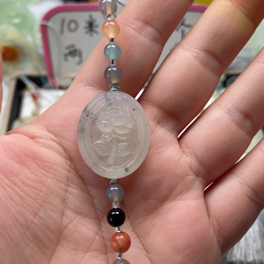 洋***嘿蛇纹石玉未镶嵌颈饰