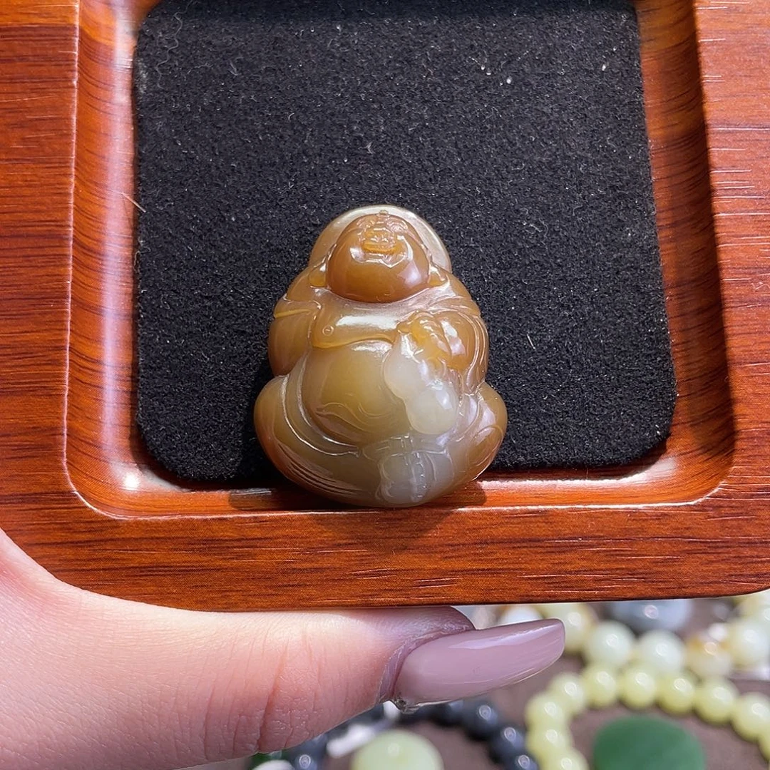 和田玉（糖玉）未镶嵌颈饰