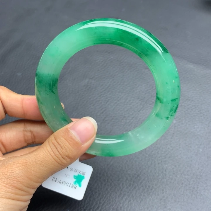 石英质玉手镯未镶嵌H****6