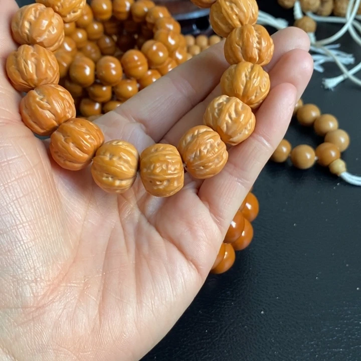 猴头核桃手串猴头