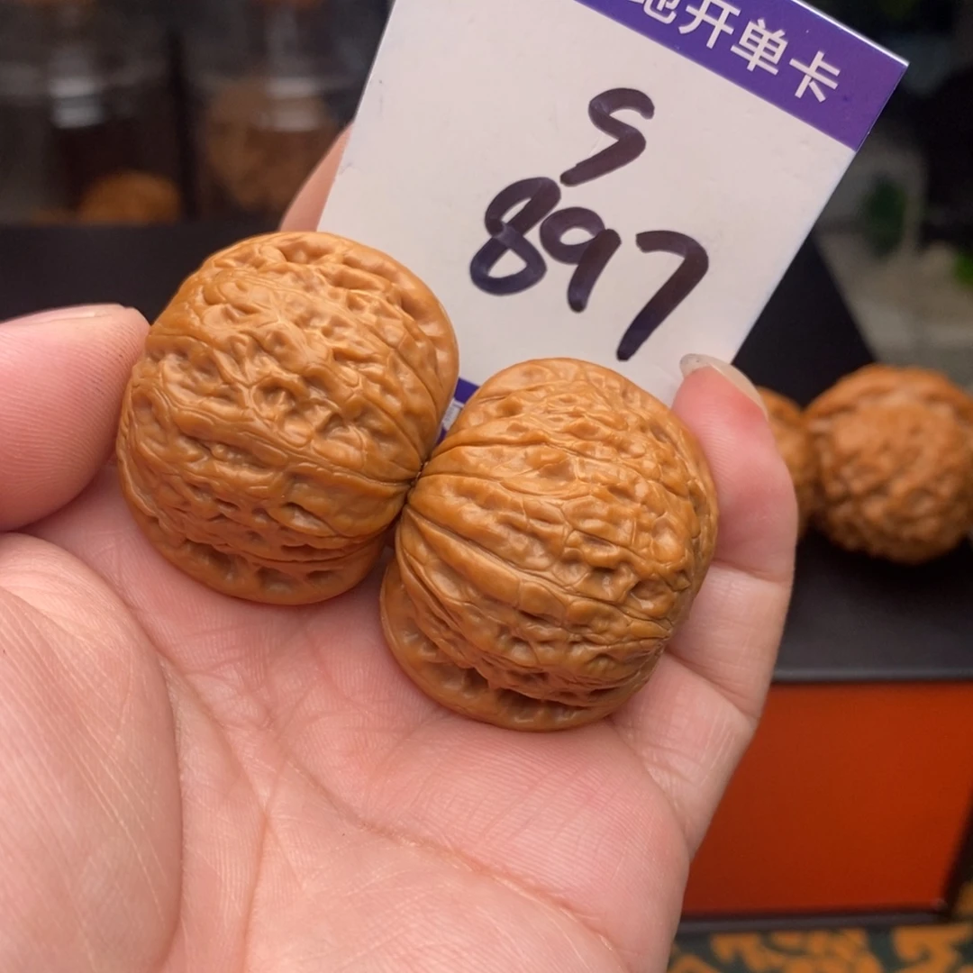 文玩核桃把件铁锤妹妹37
