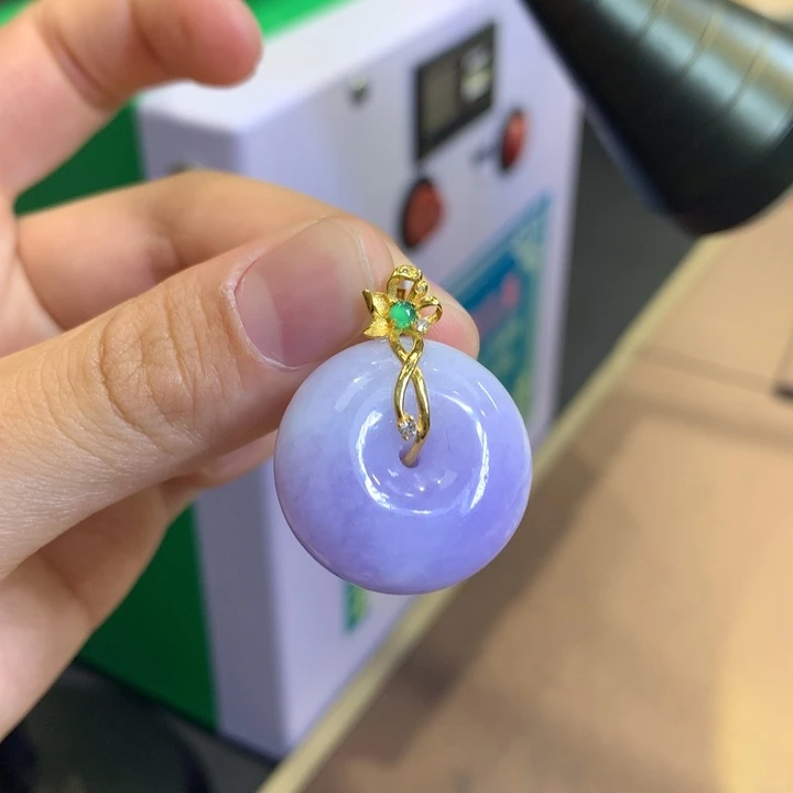 颈饰18K金镶嵌翡翠翡翠