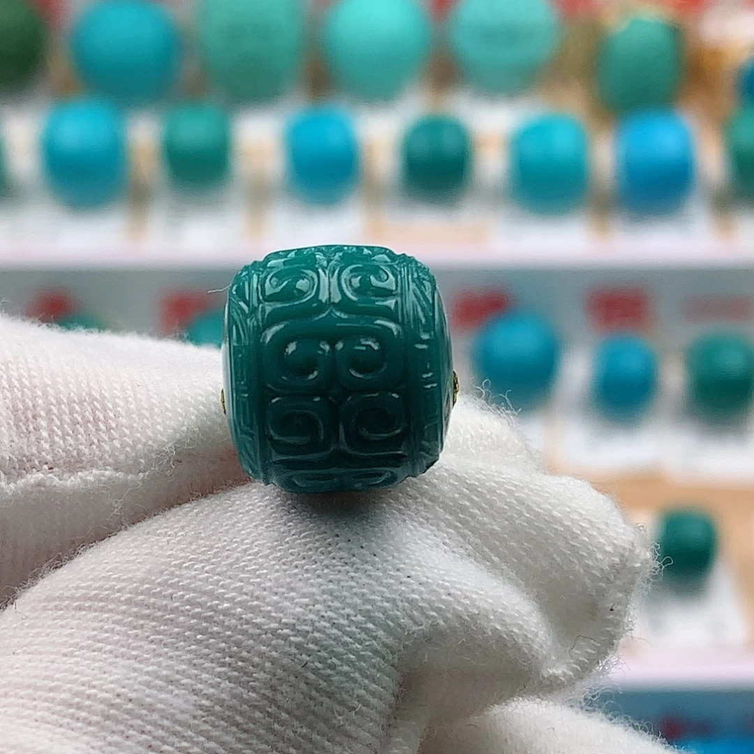 未镶嵌绿松石珠宝奇石