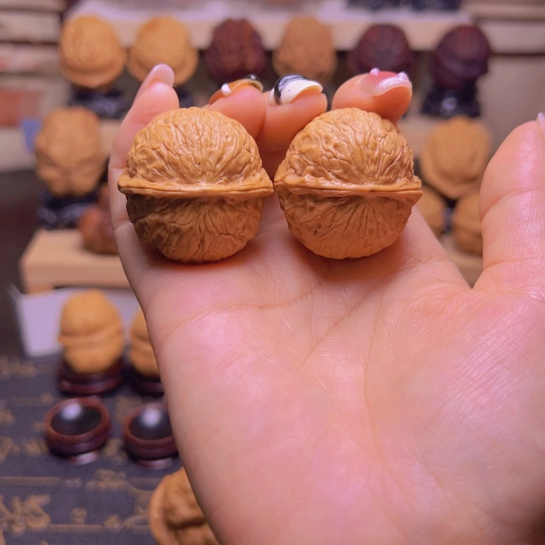 文玩核桃把件溜溜球H5