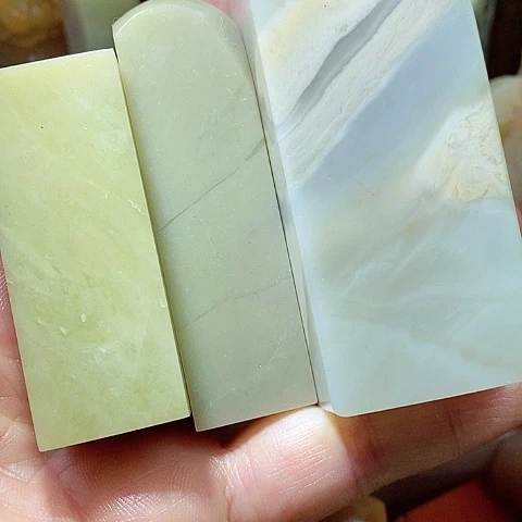 老挝石草**工老挝石老挝石