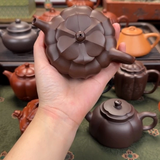 紫砂茶壶明远菱花