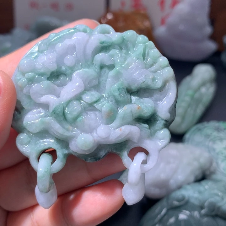 翡翠未镶嵌颈饰保真天然A货翡翠