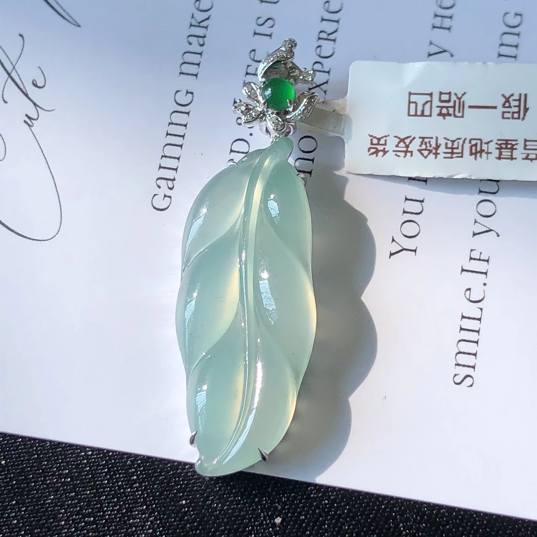 缅甸天然A货翡翠18k金镶嵌老坑冰种随形叶子吊坠尺寸46.8/14/6.5