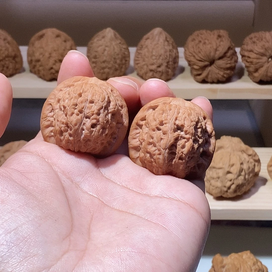 S***y文玩核桃吊坠38尺血麒麟，全品