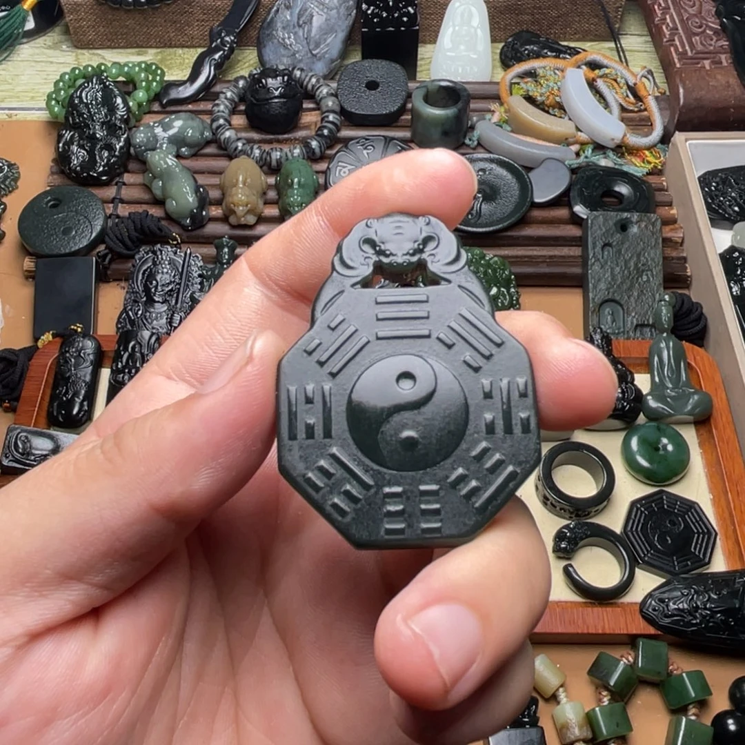 和田玉未镶嵌挂件