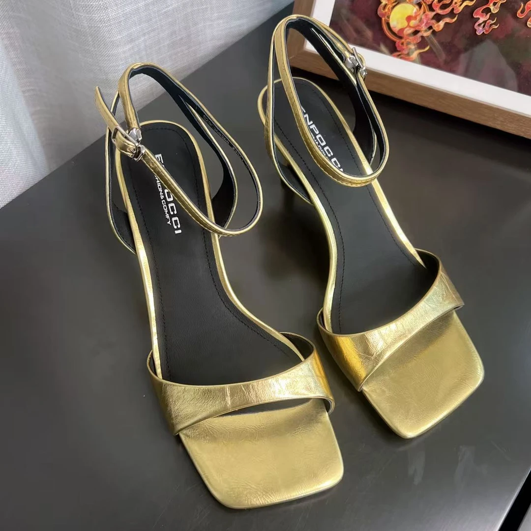 夏季时尚女士凉鞋S29C360368