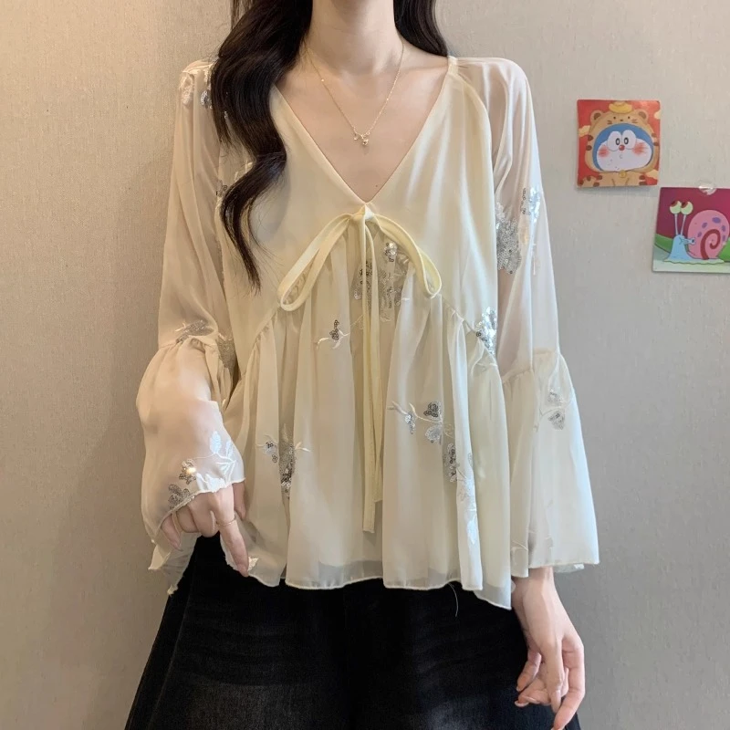 胖妹妹法式重工蝴蝶刺绣V领雪纺衫女夏季大码宽松遮肚子防晒上衣