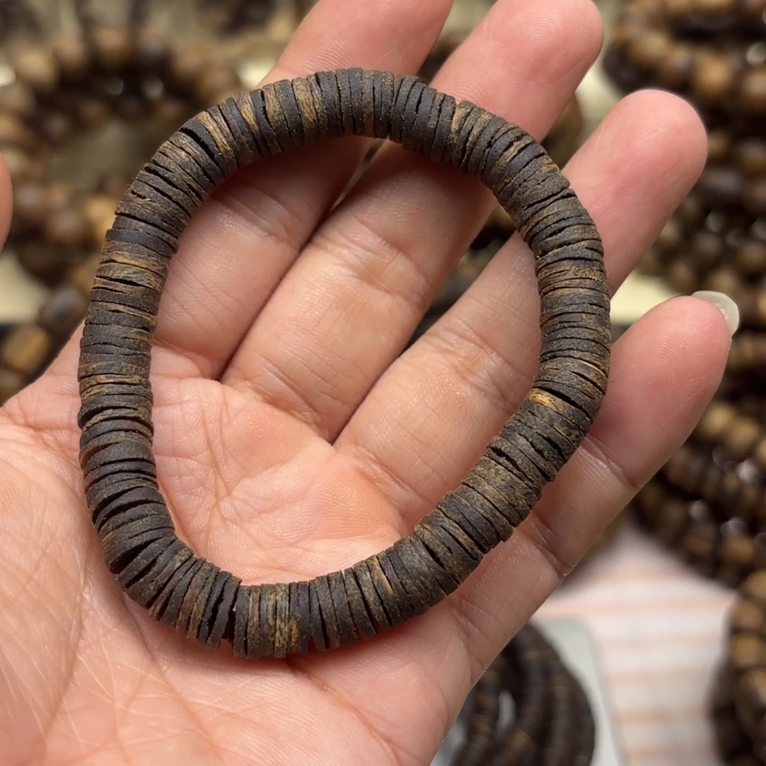 沉香手串卡0.8沉水片珠10克