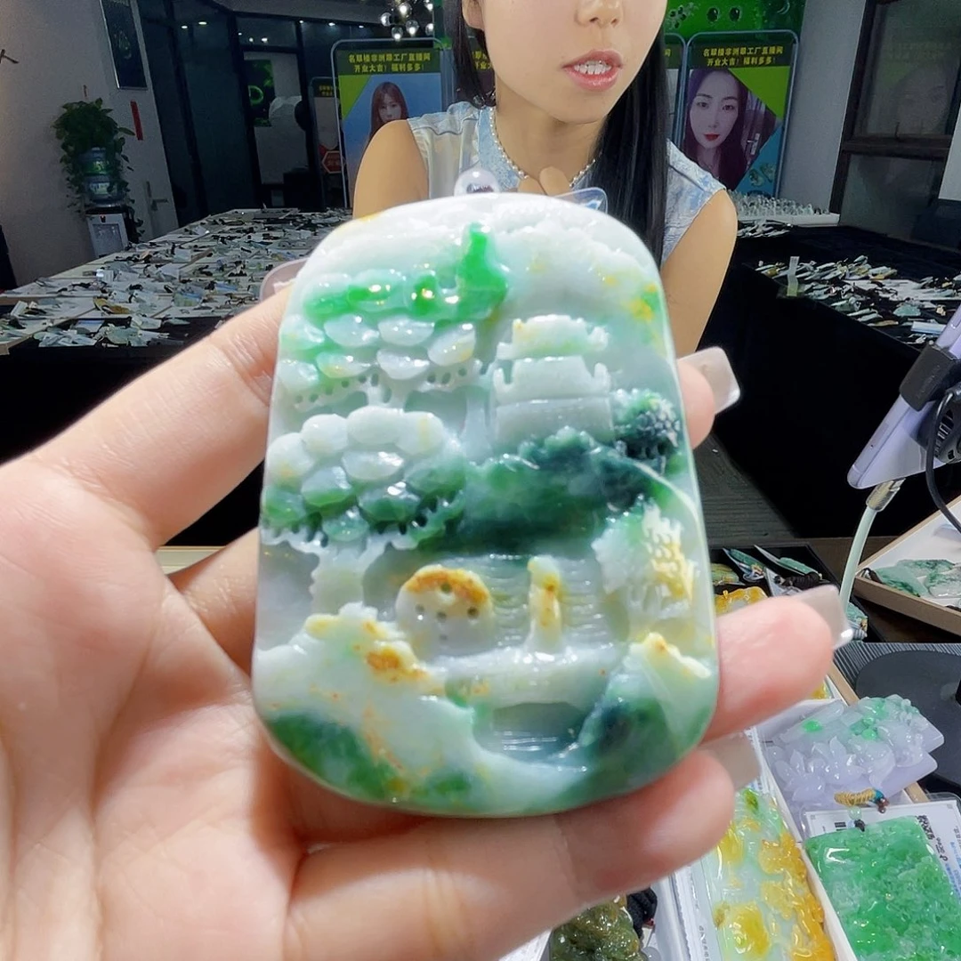 颈饰未镶嵌翡翠一个
