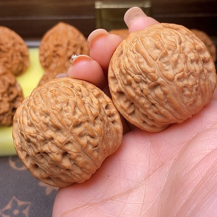 文玩核桃吊坠泥鳅背41全