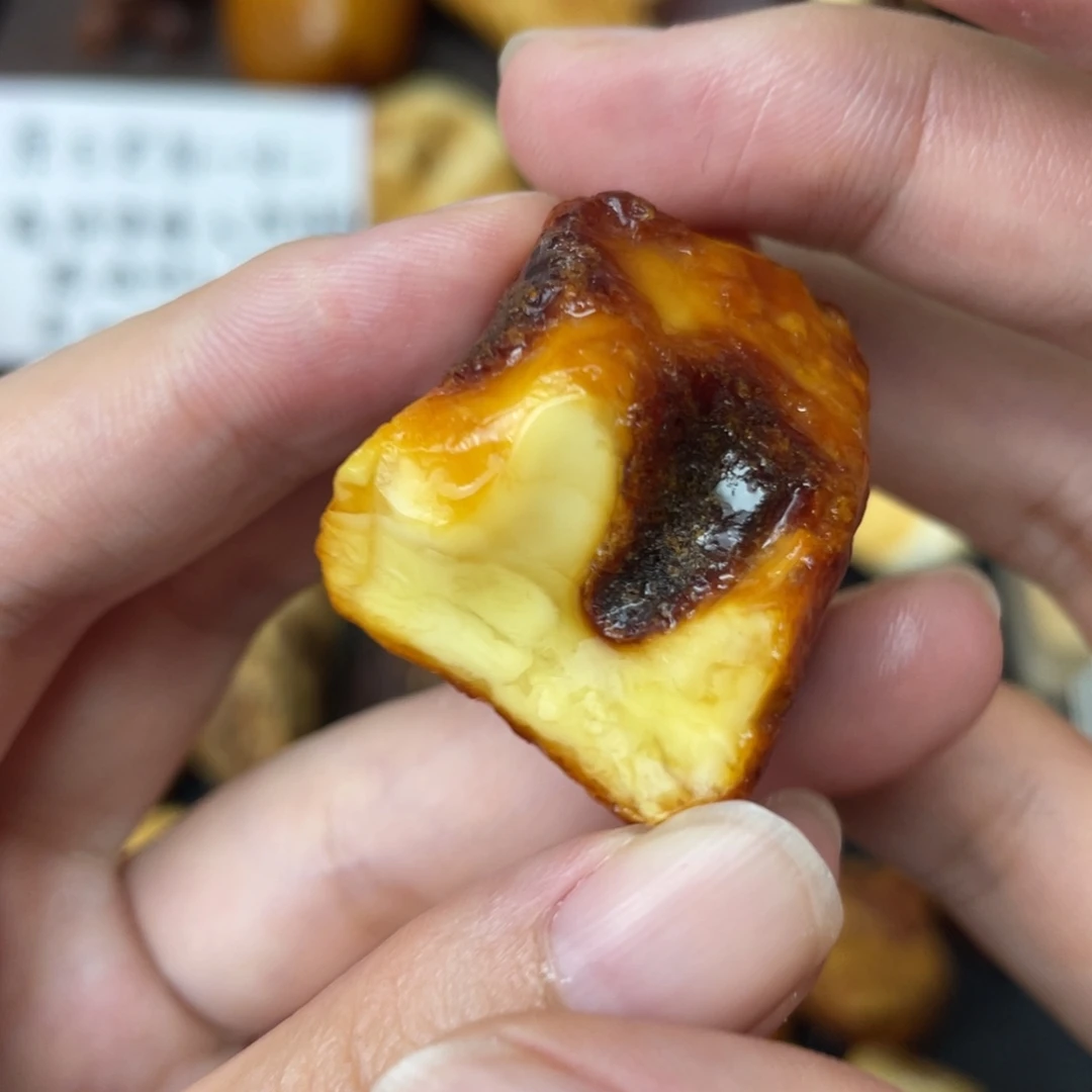 定制琥珀蜜蜡原石