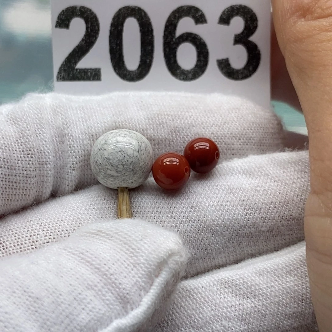 南红玛瑙颈饰未镶嵌