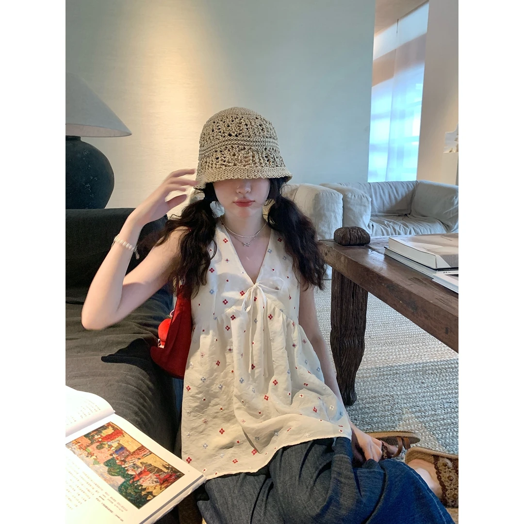 2025夏季新款文艺V领无袖棉麻碎花宽松显瘦百搭女装外穿内搭上衣