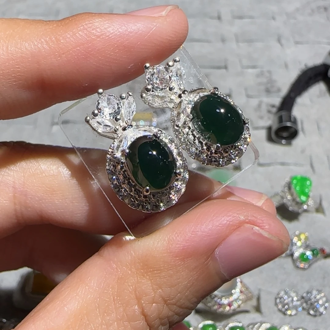 翡翠未镶嵌戒指翡翠