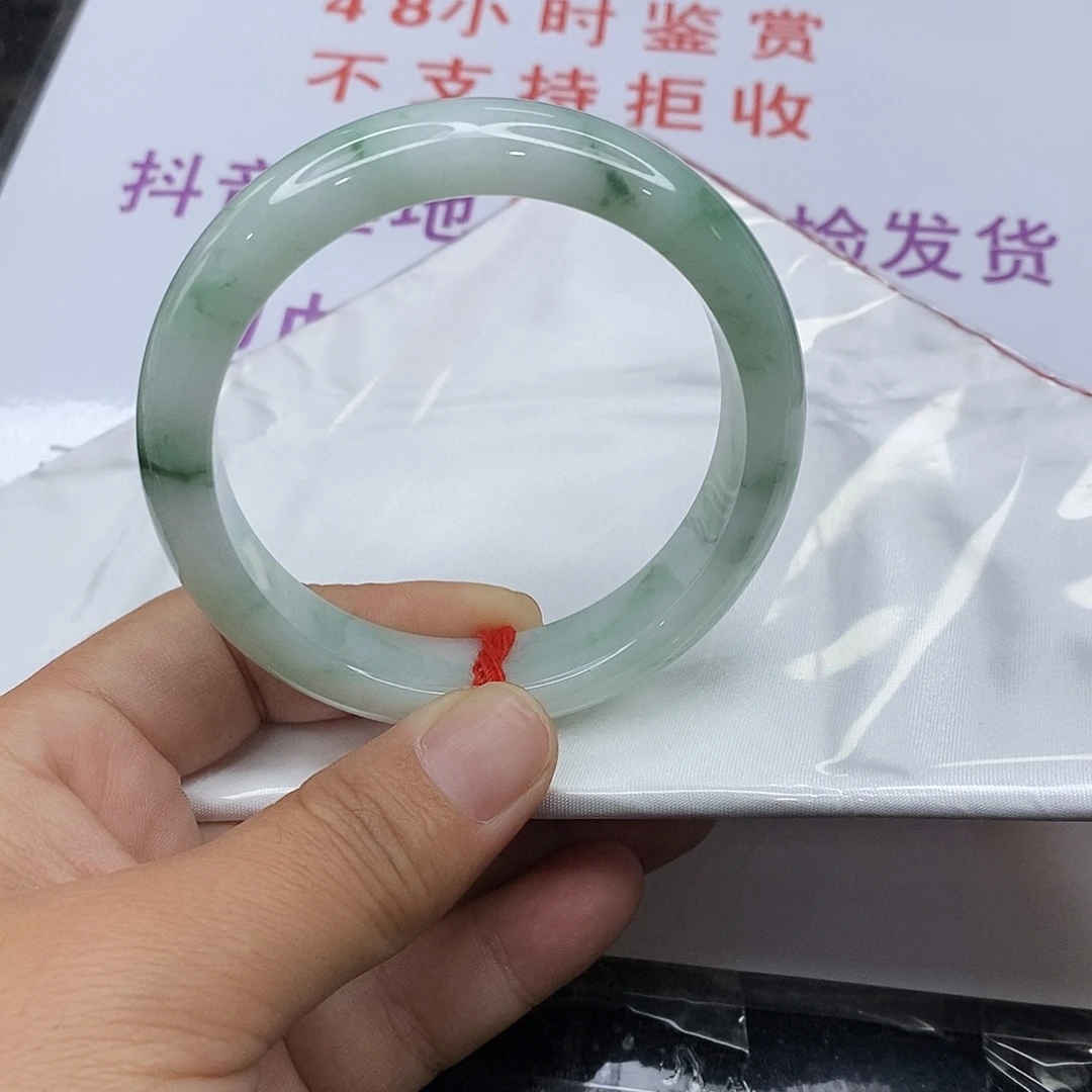 翡翠未镶嵌手镯翡翠