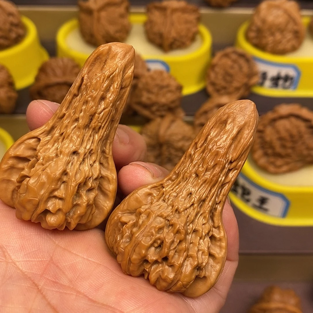 文玩核桃吊坠鸭嘴