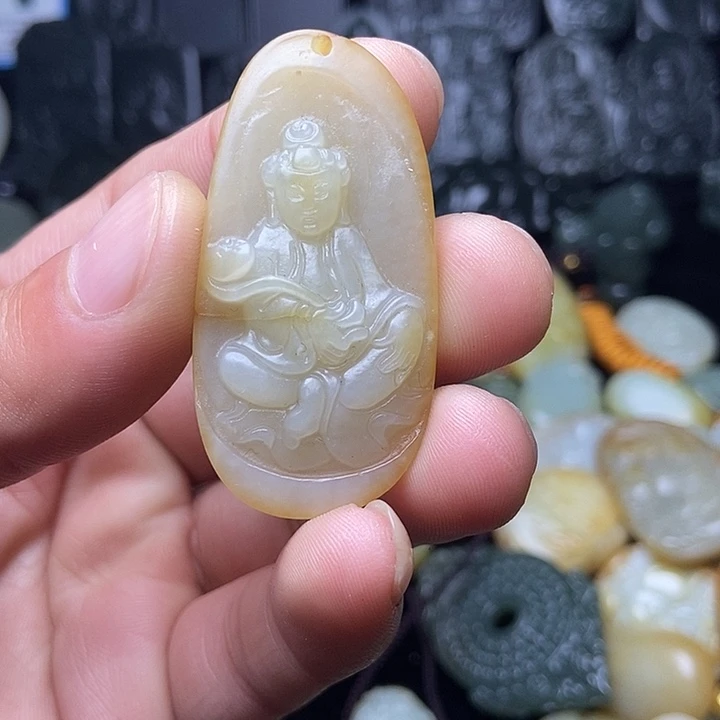 颈饰未镶嵌和田玉