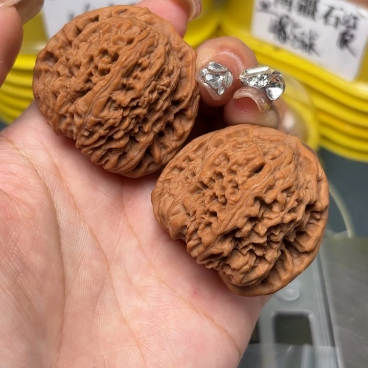 文玩核桃吊坠42-32085-02