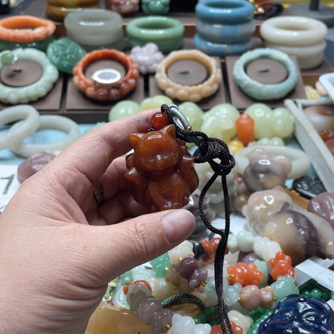 石英质玉手镯合金静**