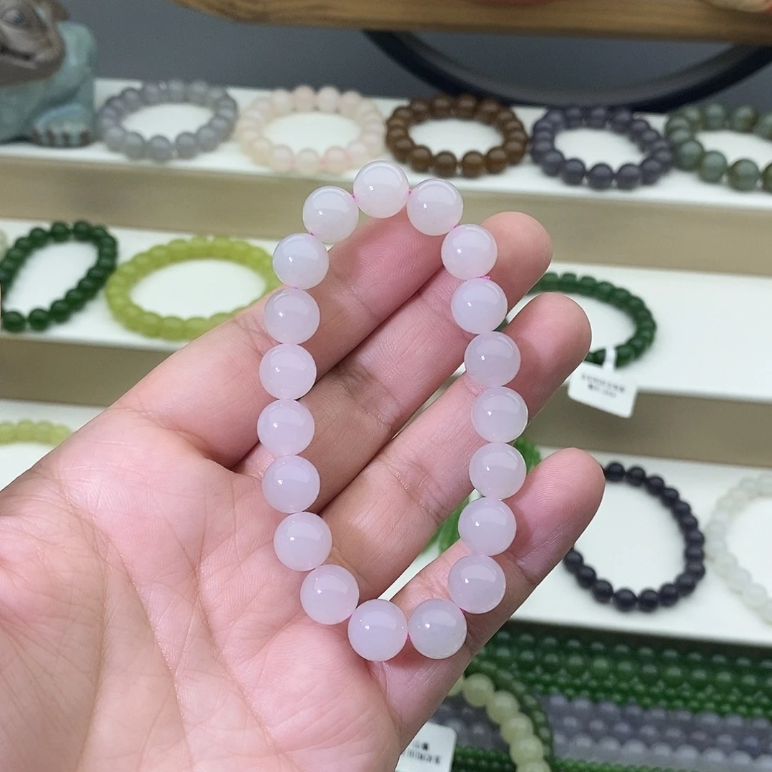 齐***哥未镶嵌手链和田玉