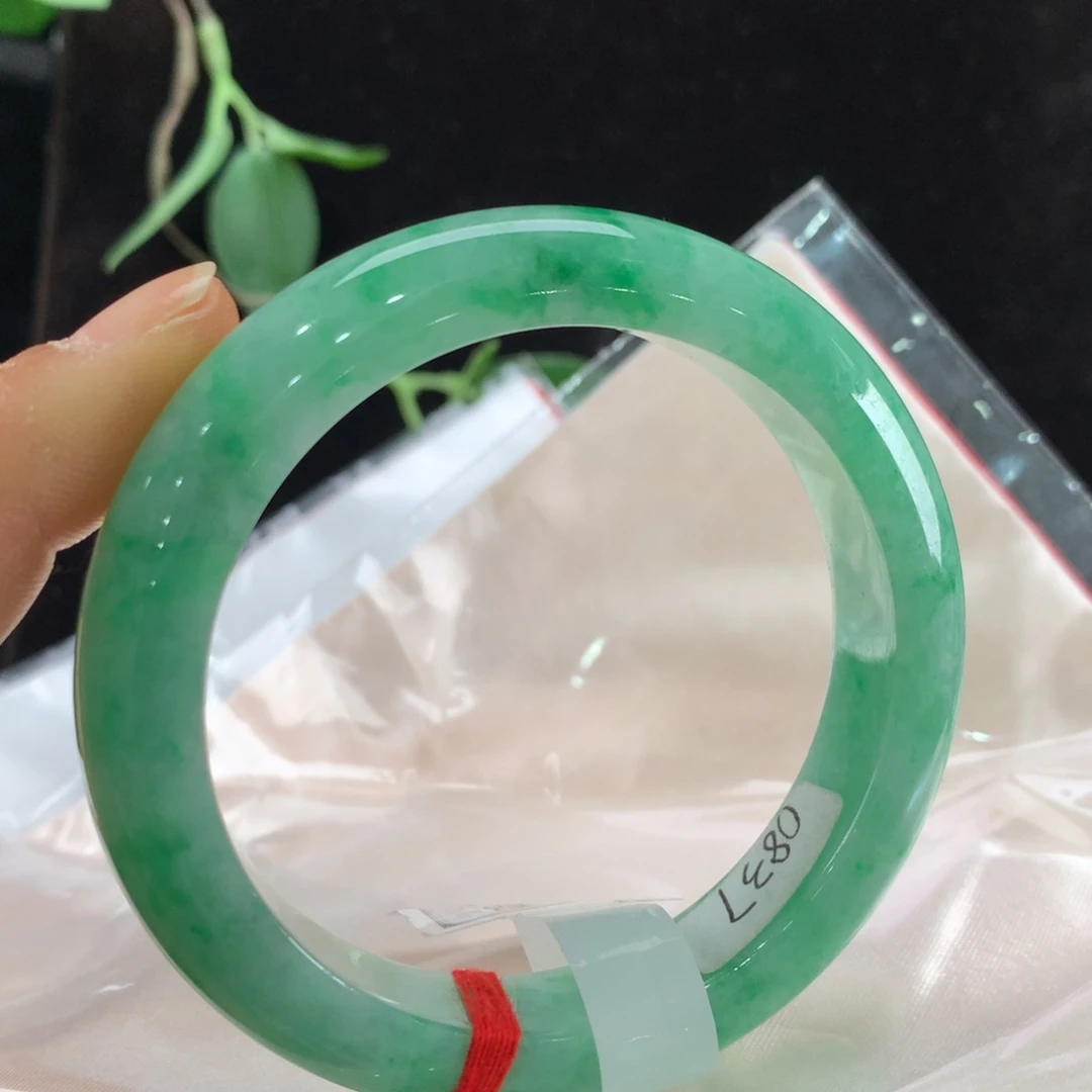 翡翠手镯未镶嵌111-0837