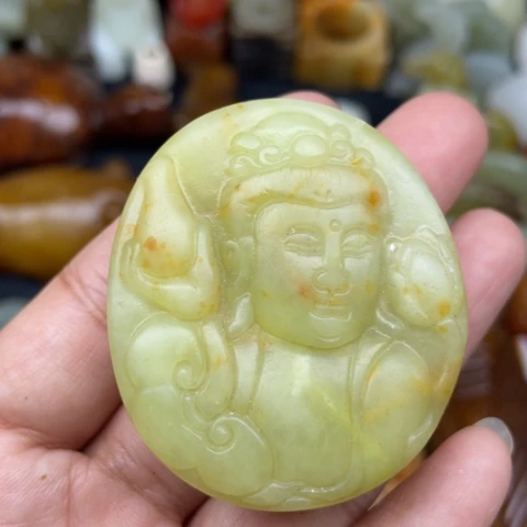 蛇纹石玉未镶嵌颈饰43