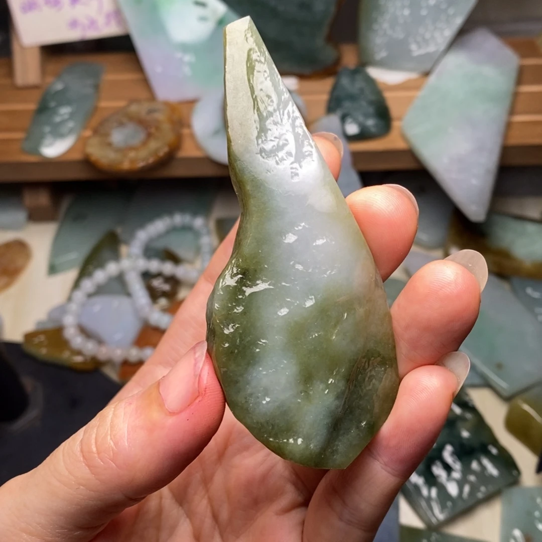 翡翠未镶嵌颈饰天然