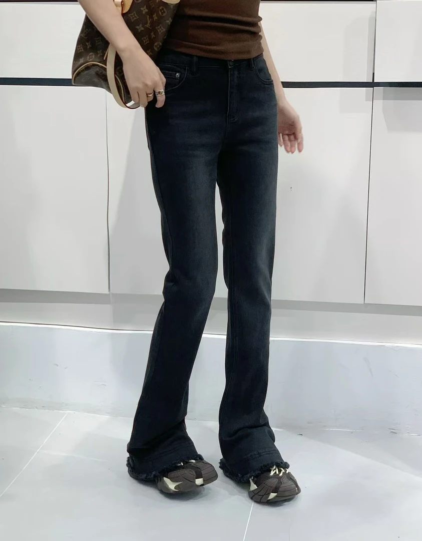 欧货马蹄牛仔裤女秋2025高腰黑色显瘦弹力喇叭裤修身微喇长裤女