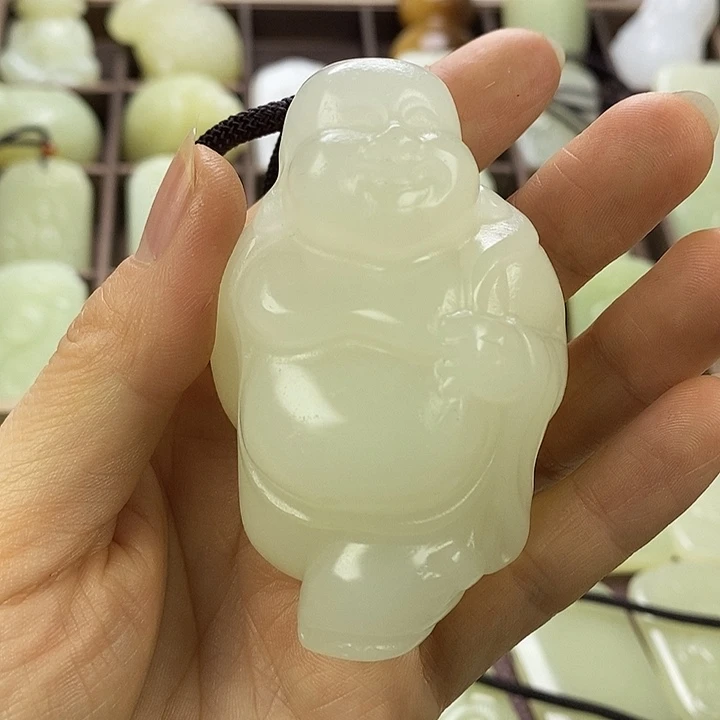 昆仑石佛公手把件