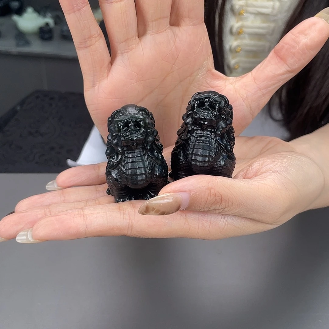 未镶嵌和田玉摆件