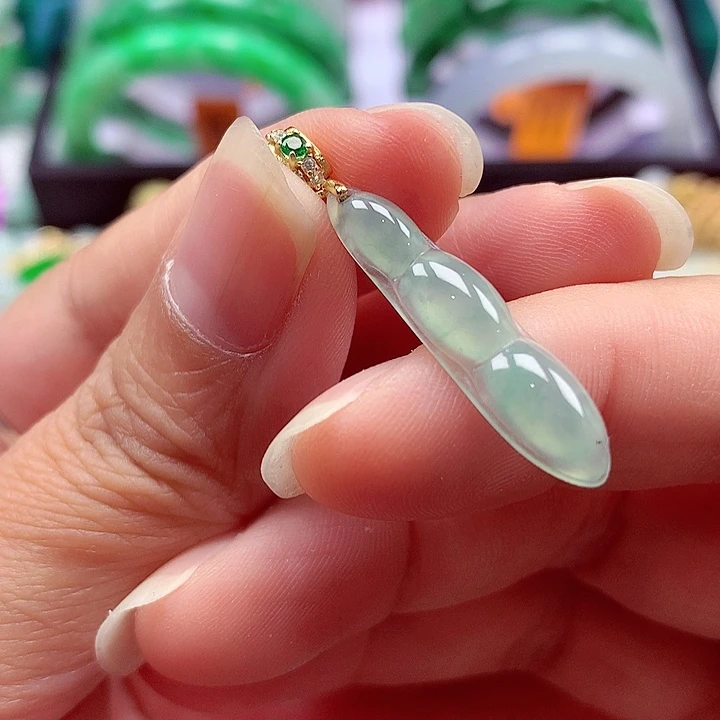 翡翠银S925镶嵌颈饰翡翠