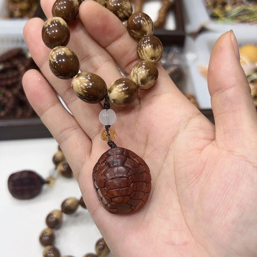 紫金鼠吊坠富甲一方手捻