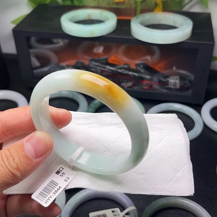 翡翠未镶嵌手镯手镯