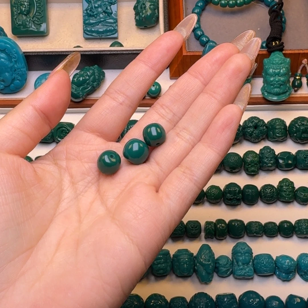 执***梦玻璃颈饰8颗10的 1颗11的