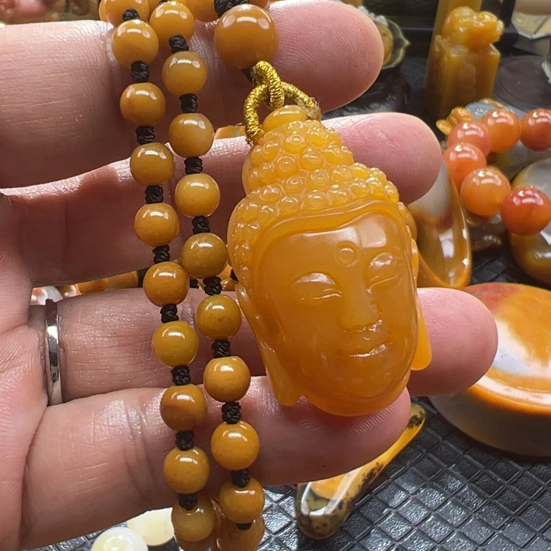 石英质玉未镶嵌颈饰