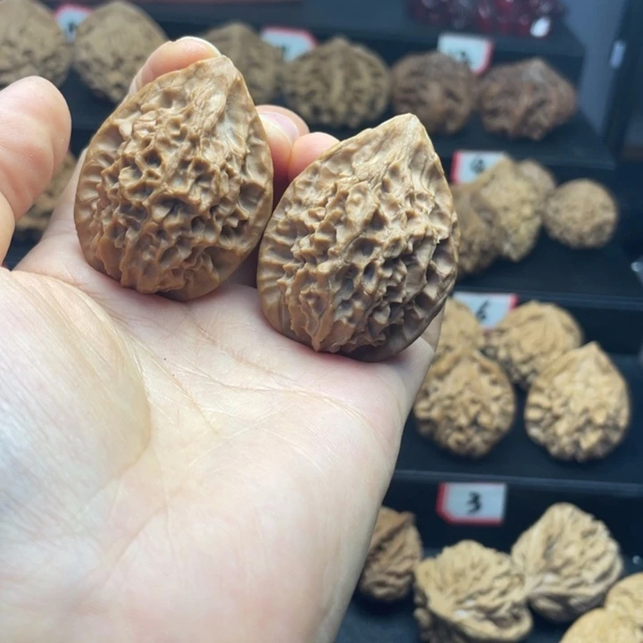 文玩核桃把件凤凰羽34