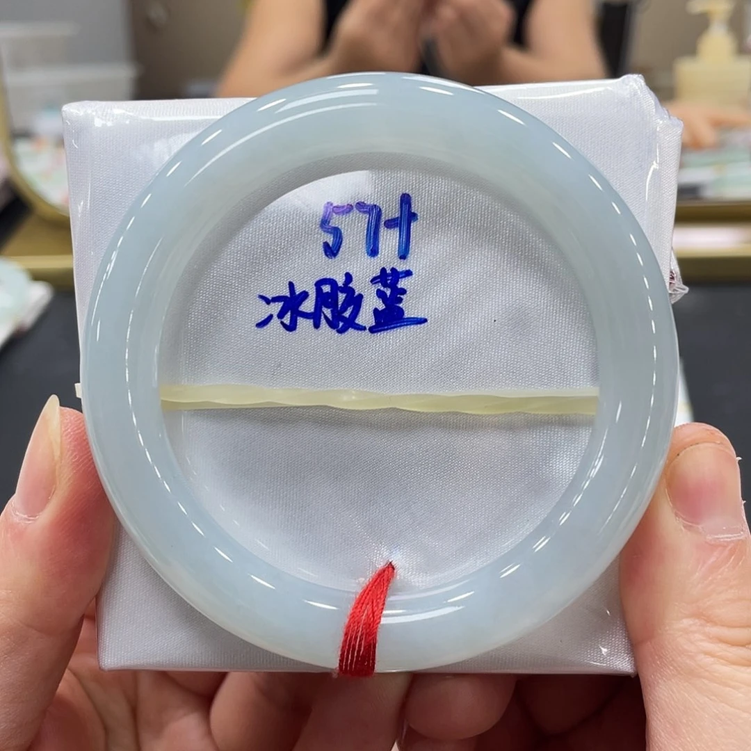 未镶嵌手镯翡翠翡翠