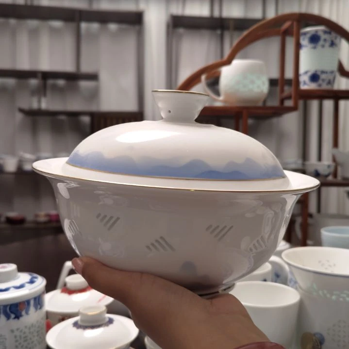 瓷天青9寸汤煲一个