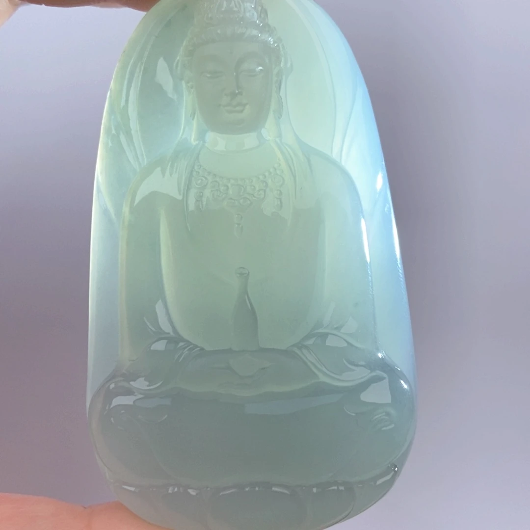 翡翠未镶嵌颈饰素衣观音